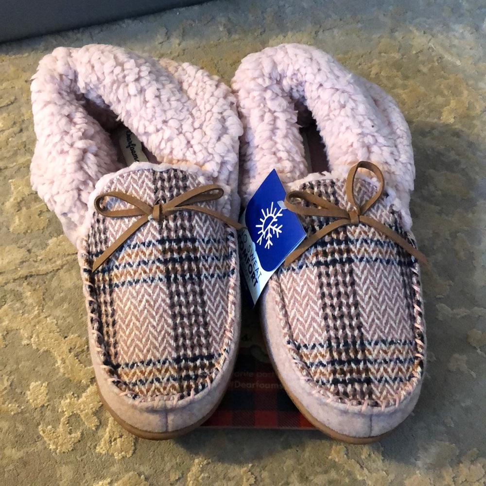 Pink memory foam slippers size 11-12